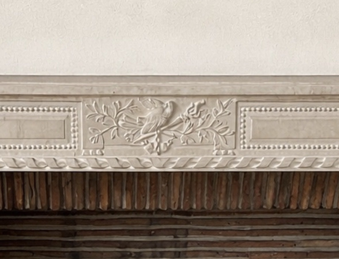 Cheminée ancienne style. Louis XVI  réalisée en pierre XIXeme siècle -photo-2