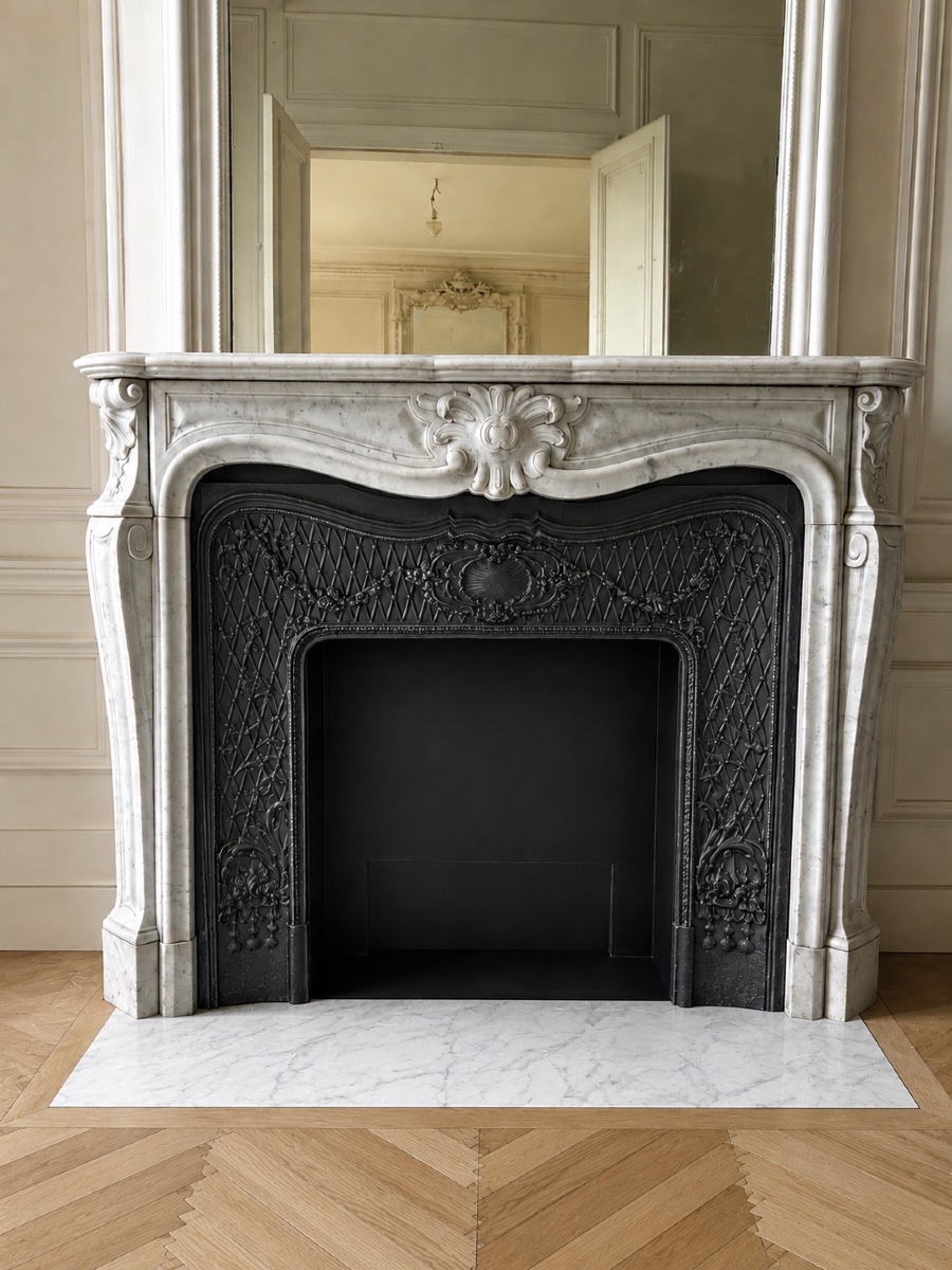 Antique Louis XV Style White Carrara Marble Mantel From The Late 19th Century-photo-2