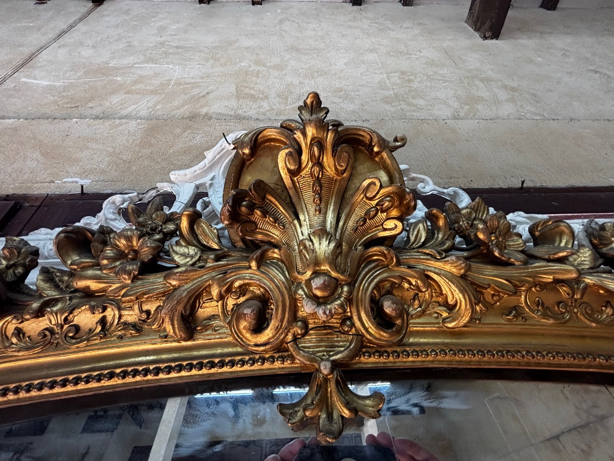 Miroir de cheminée  doré à la feuille d’or de style Louis XV datant de la fin XIXeme -photo-4