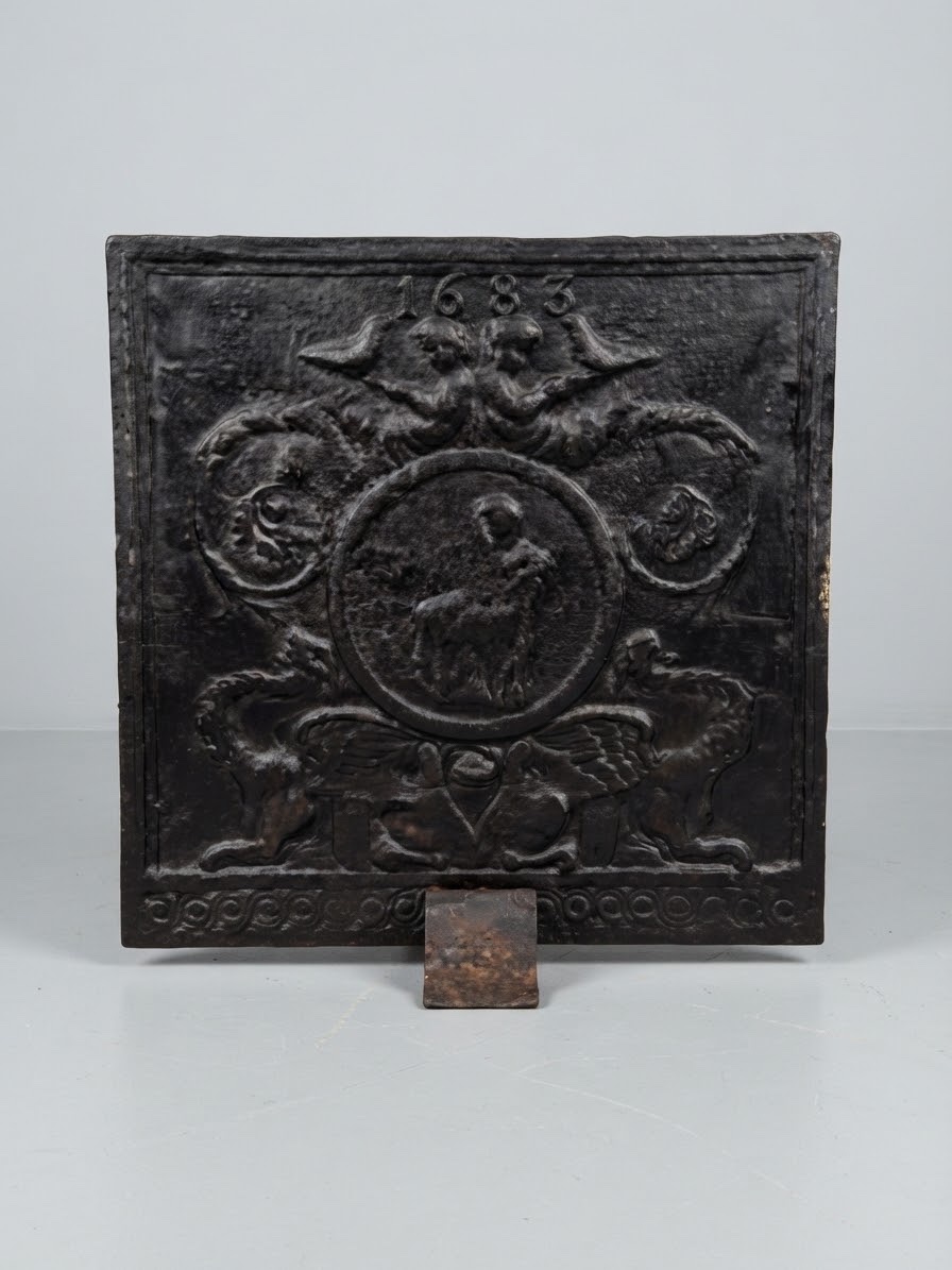 Decorative Cast-iron Fireplace Plate, Late 19th Century 