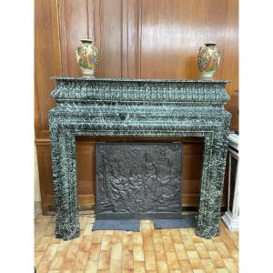Elegant Old Green Marble Fireplace In Louis XIII Style Called A Hotte Late 19th Century 