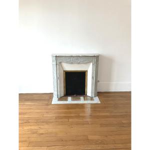 Pretty Little Old Pompadour Style Fireplace In Carrara Marble Late 19th Century