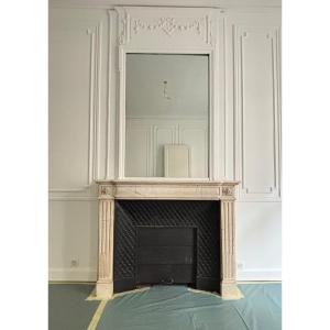 White Marble Fireplace In Louis XVI Style Dating From The End Of The 19th Century 