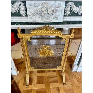 Antique Louis XVI Style Gilt Bronze Fireplace Screen Made At The End Of The 19th Century  