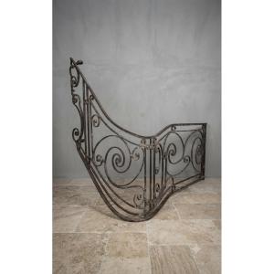 Elegant 19th-century Cast-iron Staircase