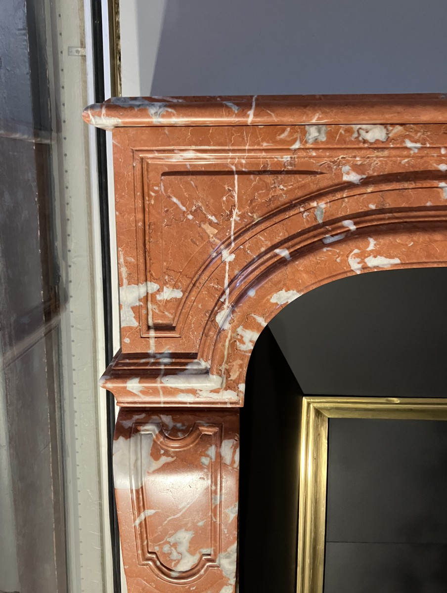 Petite Cheminée Ancienne de Style LOUIS XIV  en Marbre Rouge Languedoc.-photo-5