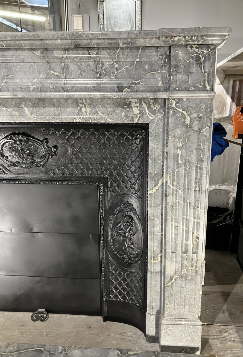 Antique Louis XVI Style Fireplace In Veined Grey Marble.-photo-4