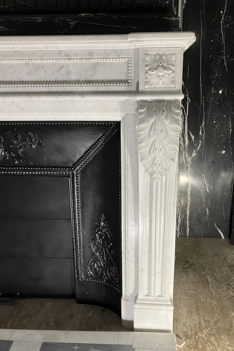 Grande Cheminée Ancienne de Style LOUIS XVI en Marbre Blanc veiné.-photo-5