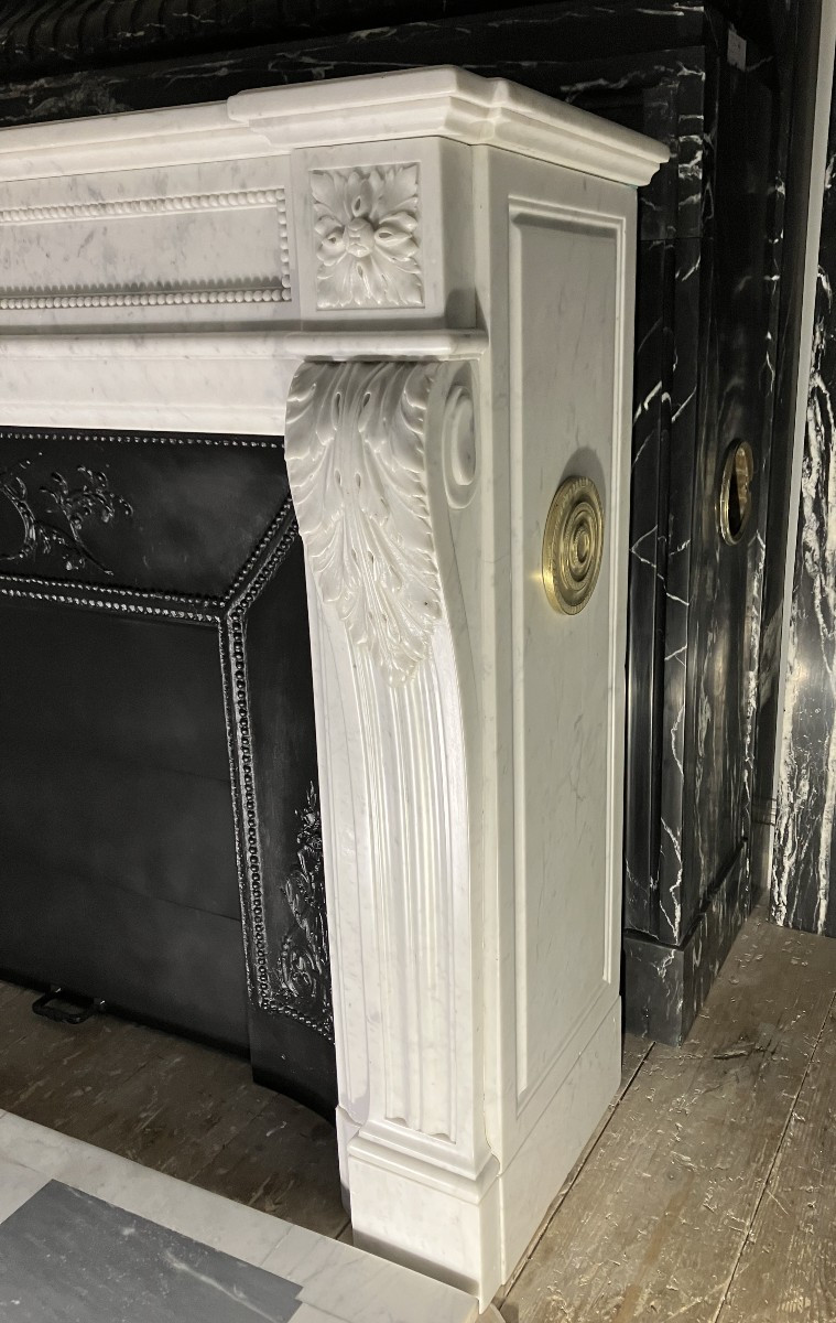 Grande Cheminée Ancienne de Style LOUIS XVI en Marbre Blanc veiné.-photo-6