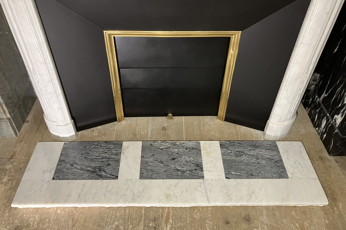 Antique Louis XVI Style Fireplace In White Veined Marble.-photo-7