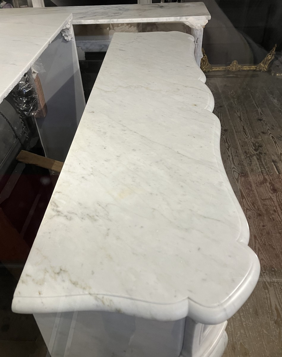 Antique Louis XV Style Fireplace In White Veined Marble.-photo-6