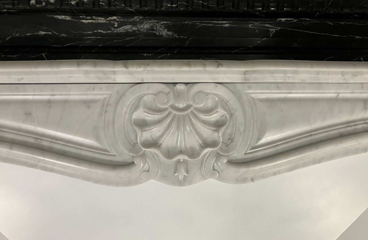 Cheminée Ancienne de Style LOUIS XV en Marbre blanc veiné.-photo-2