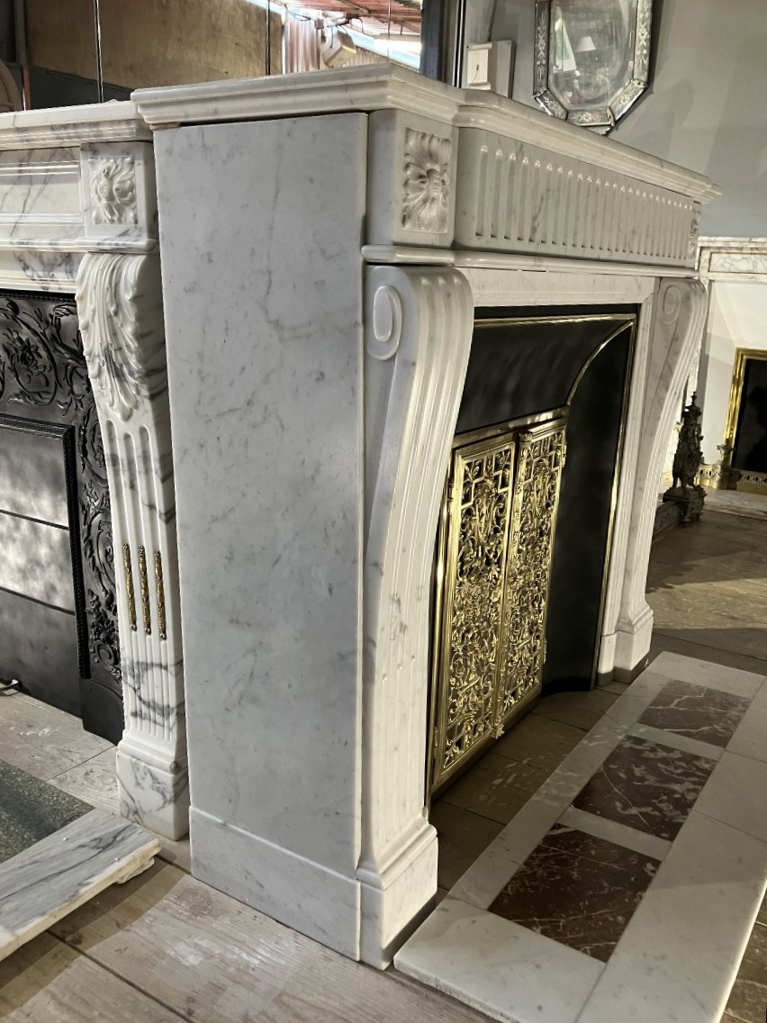 Cheminée Ancienne de Style LOUIS XVI en Marbre blanc.-photo-3