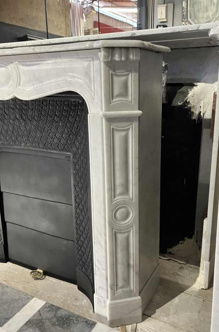 Small Antique Fireplace In The Louis XV Style, Made Of Veined White Marble.-photo-4
