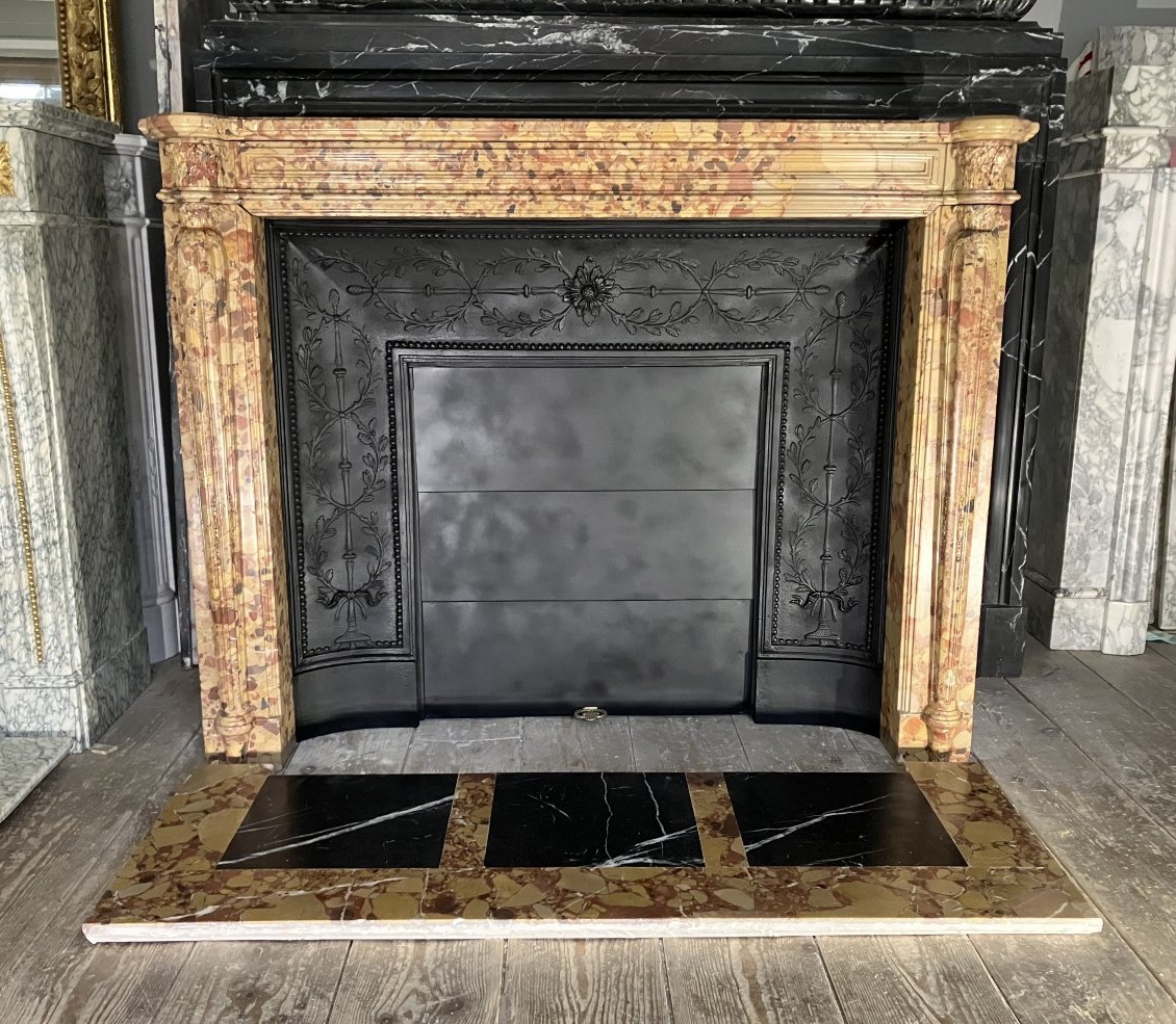 Antique Louis XVI Fireplace In Aleppo Breccia Marble