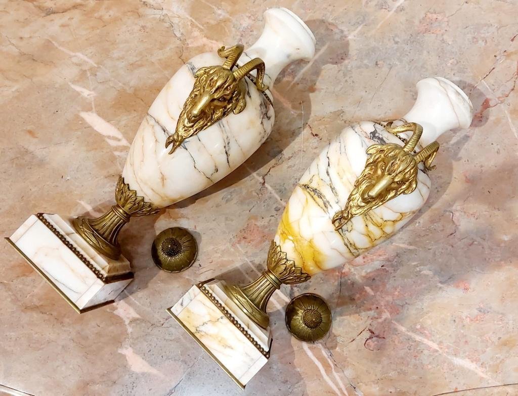 Pair Of Cassolettes With Aries Heads In Marble From Skyros End XIX Ieme-photo-6