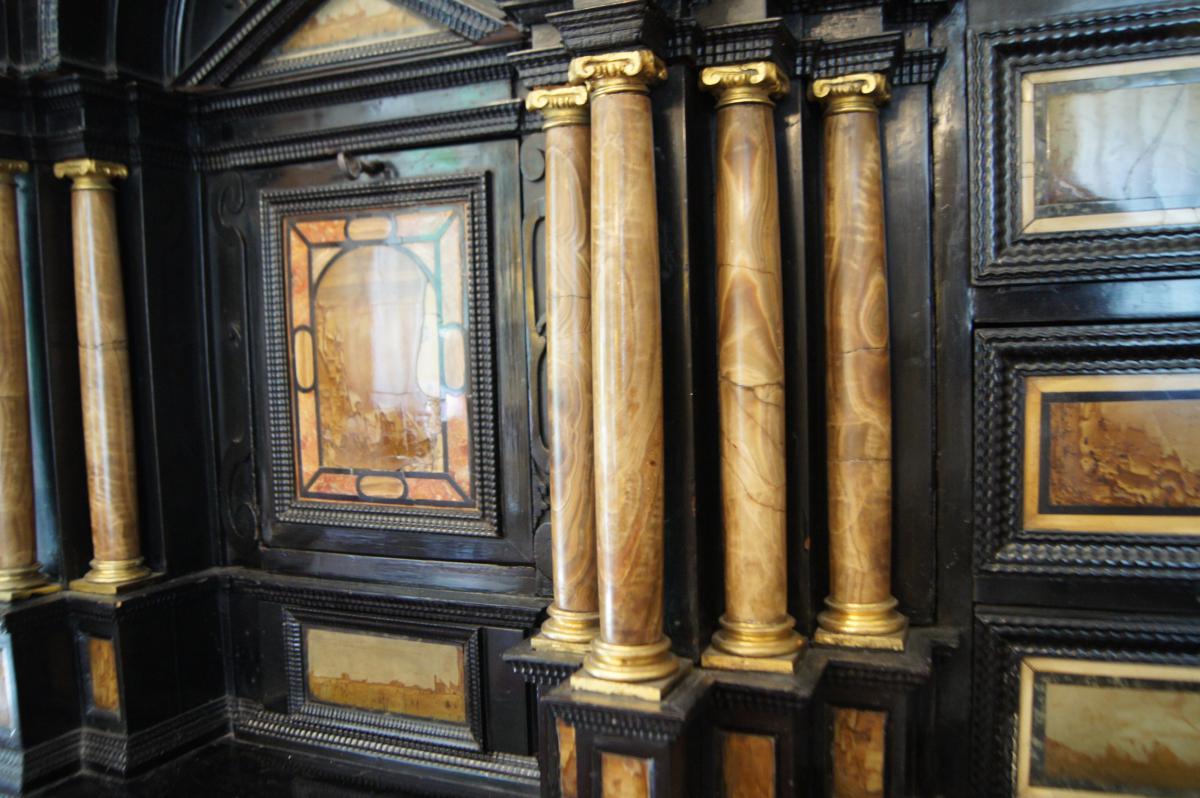 Milanese Cabinet Ebony And Paesina-photo-2