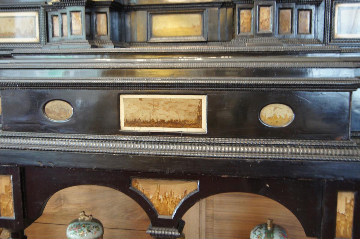Milanese Cabinet Ebony And Paesina-photo-7