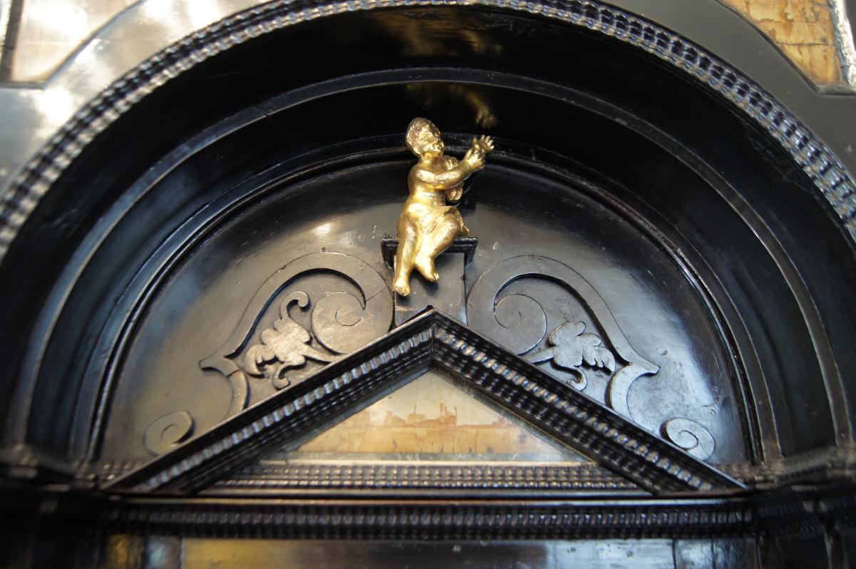 Milanese Cabinet Ebony And Paesina-photo-8