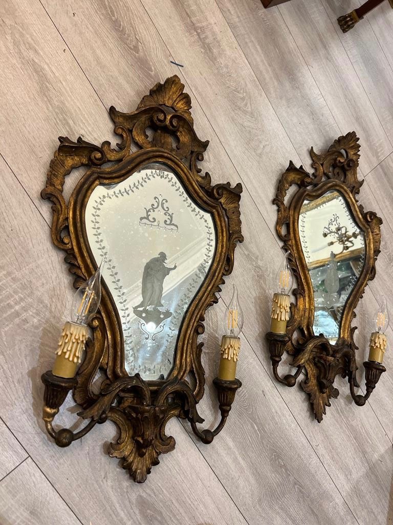 Pair Of Venetian Sconces In Golden Wood With Engraved Ice Backgrounds From The 19th Century-photo-2