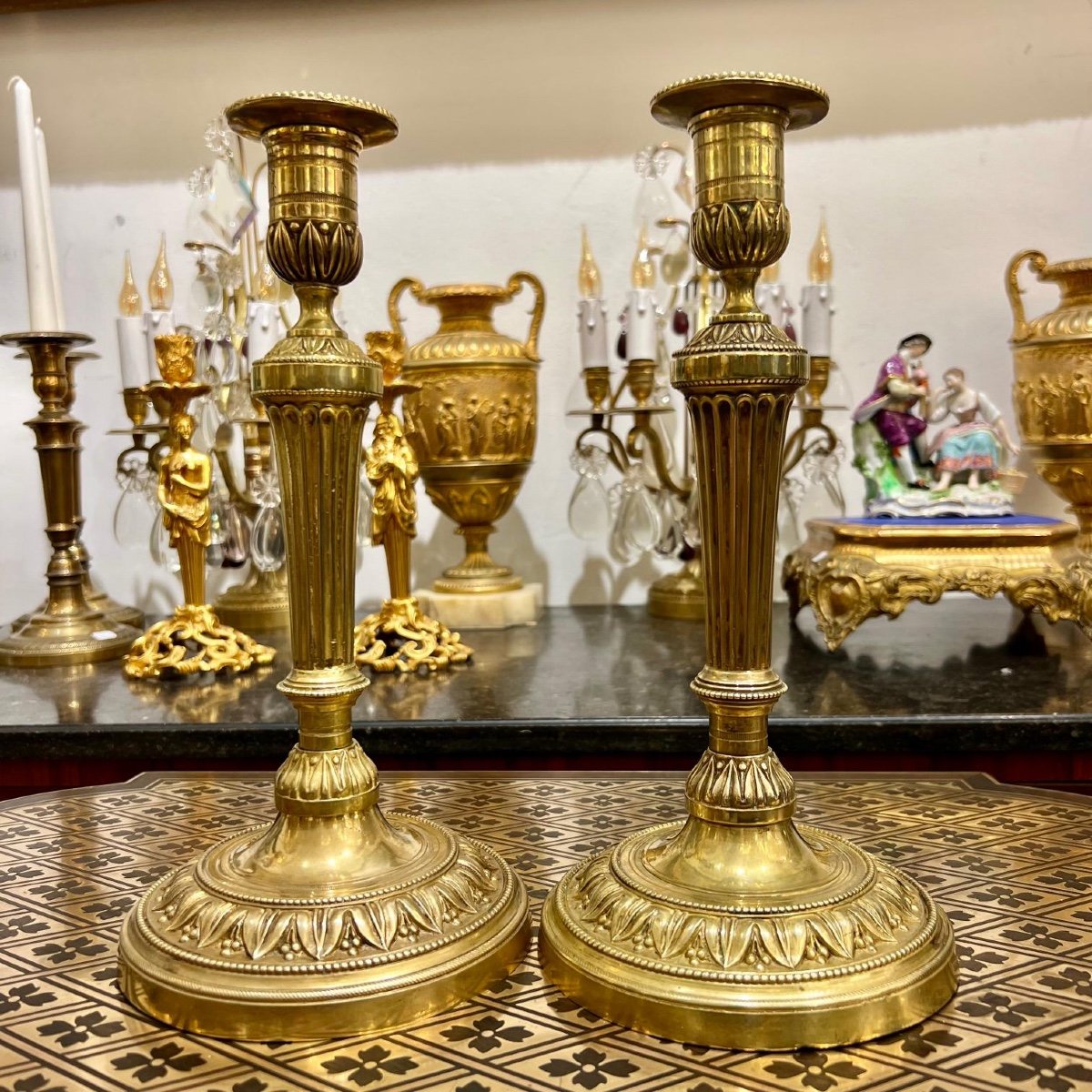 Grande Paire De Bougeoirs En Bronze Doré D’époque Restauration D’époque XIX Ieme -photo-3