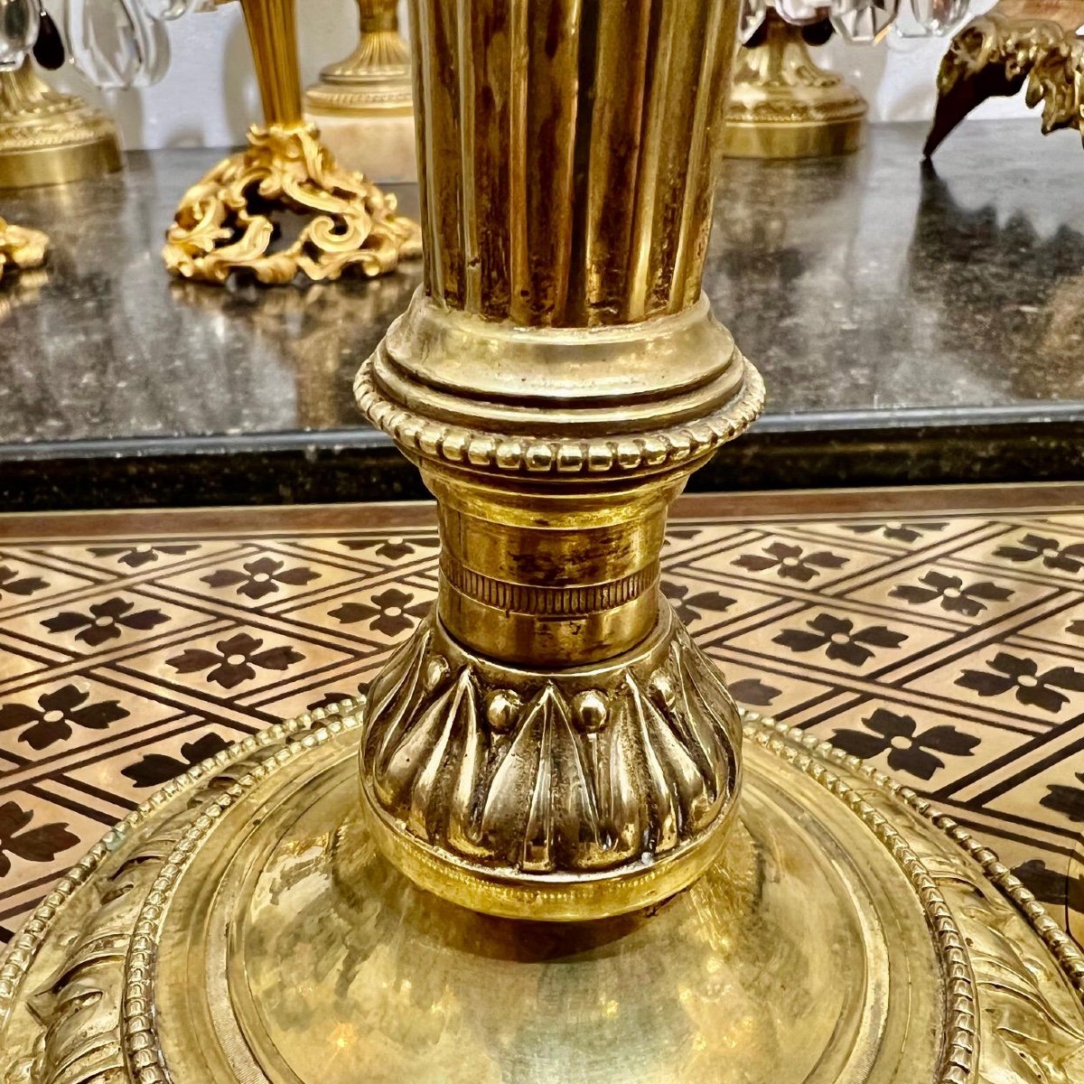 Grande Paire De Bougeoirs En Bronze Doré D’époque Restauration D’époque XIX Ieme -photo-4