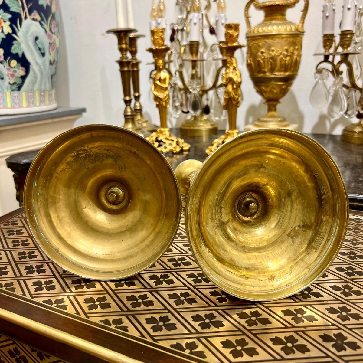 Grande Paire De Bougeoirs En Bronze Doré D’époque Restauration D’époque XIX Ieme -photo-1