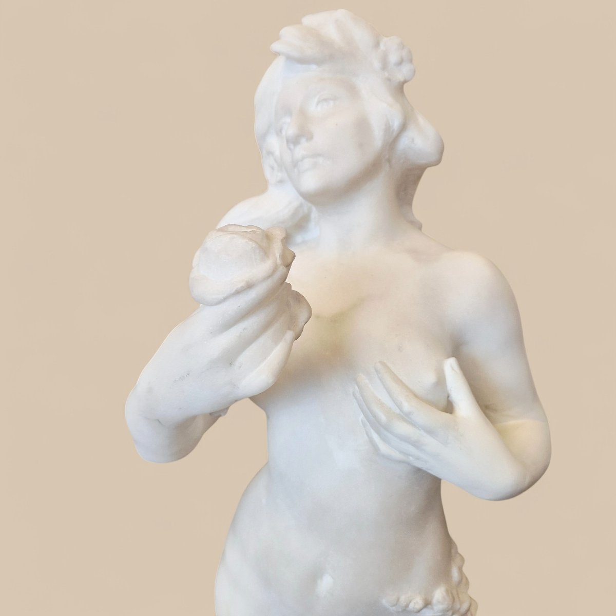 Statue en marbre de Carrare sur socle en marbre griotte de la déesse Chloris, XIXᵉ siècle-photo-4