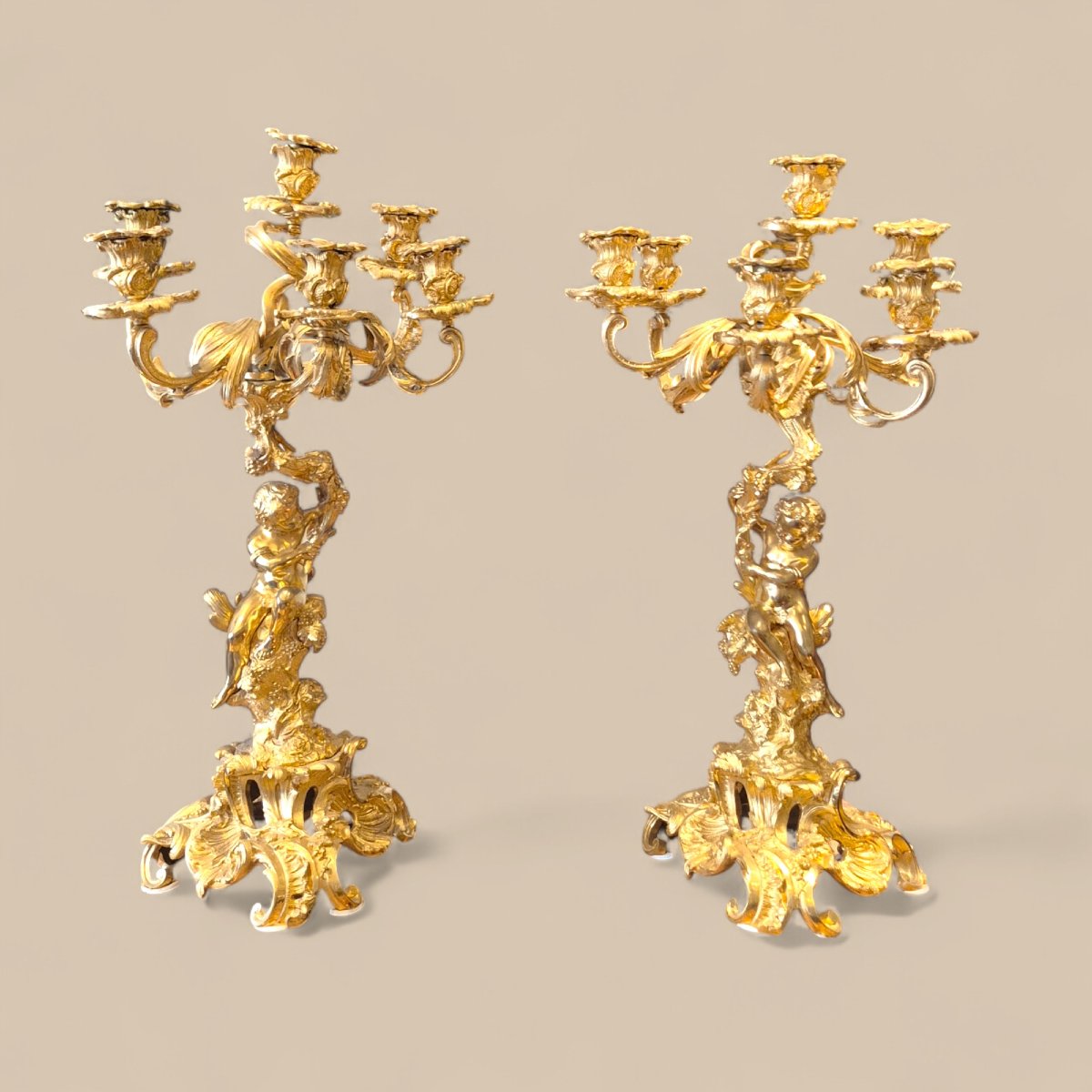 Grande garniture de cheminée en bronze doré rocaille – France, XIXe siècle-photo-2