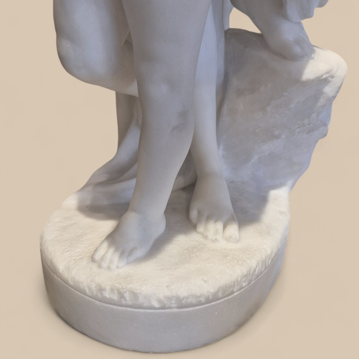 Sculpture en marbre de Carrare, XIXème siècle – Psyché et Cupidon, signée Pugi-photo-2