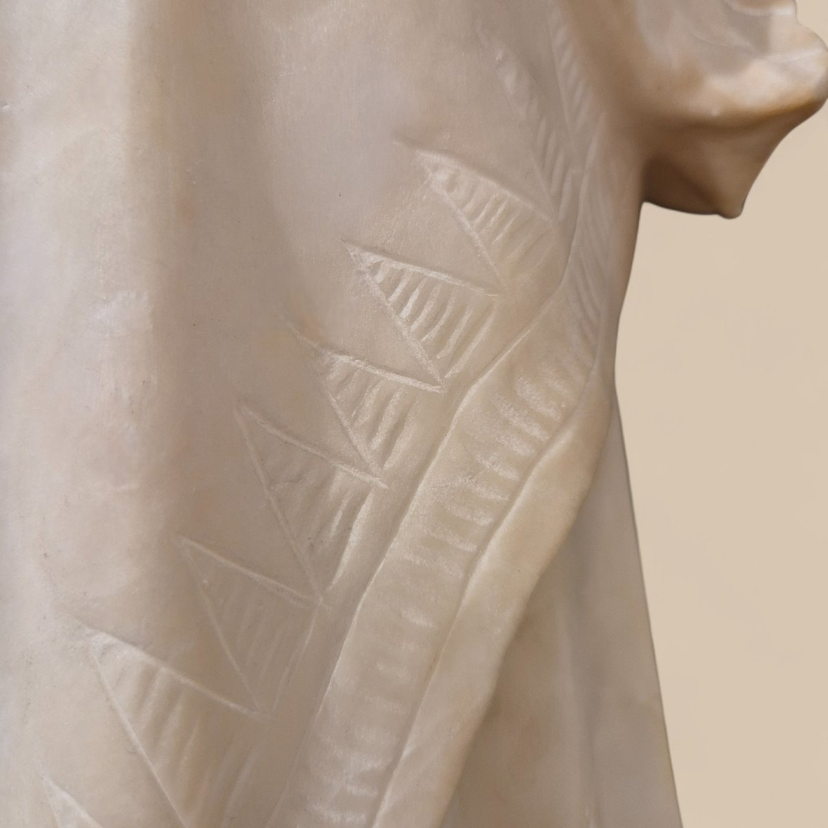 Young Girl At The Fountain, 19th Century White Carrara Marble Sculpture, Italy-photo-6