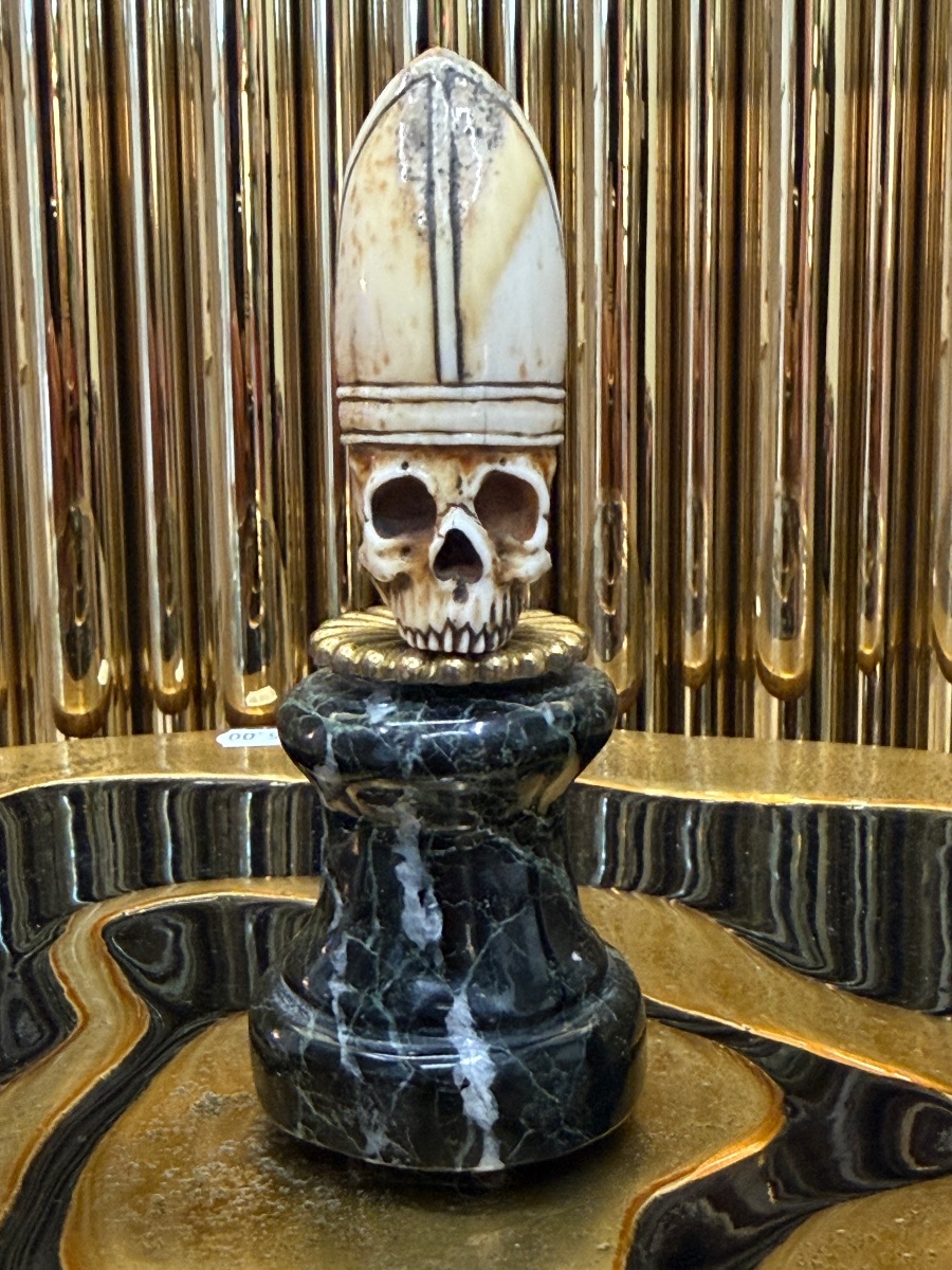 "memento Mori" Made Of Bone And Marble, A Vanitas, A Curiosity -photo-1