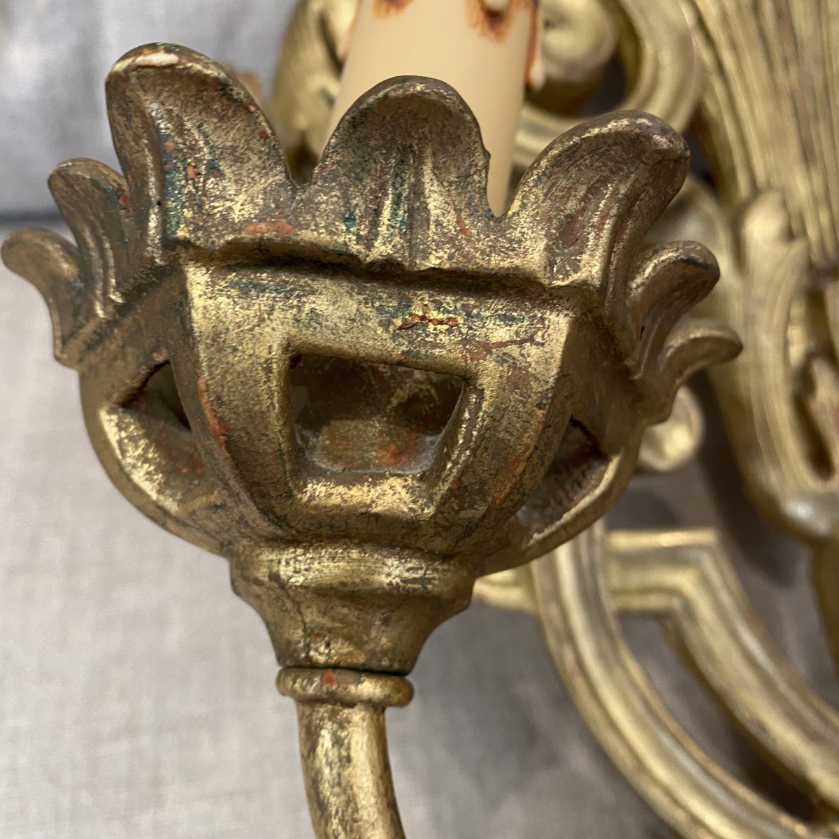 Large Pair Of Wall Lights With 3 Lights In Golden Wood Louis XV Style-photo-4