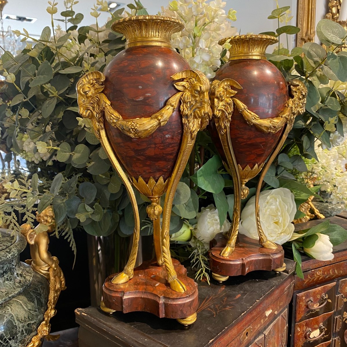 Pair Of Napoleon III Cassolettes In Red Marble And Gilt Bronze XIX I