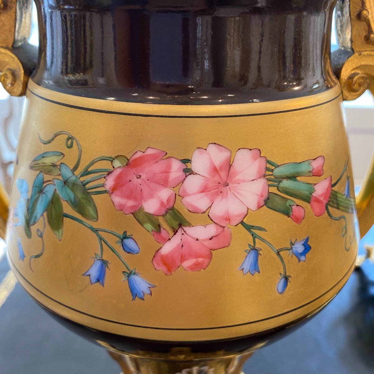 Pair Of Napoleon III Porcelain Lamps And Gilt Bronze Frame With Lion Head Decorations-photo-7