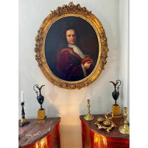 Table Portrait Of A Gentleman From The XVII Century In Its Golden Wood Frame