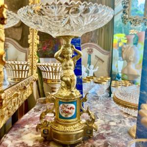 Coupe En Cristal Taillé Montée Sur Un Piétement En Bronze Doré  Au Putti époque Napoléon Ili 