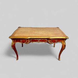 Large Louis XV Style Bureau Plat, 19th Century Work
