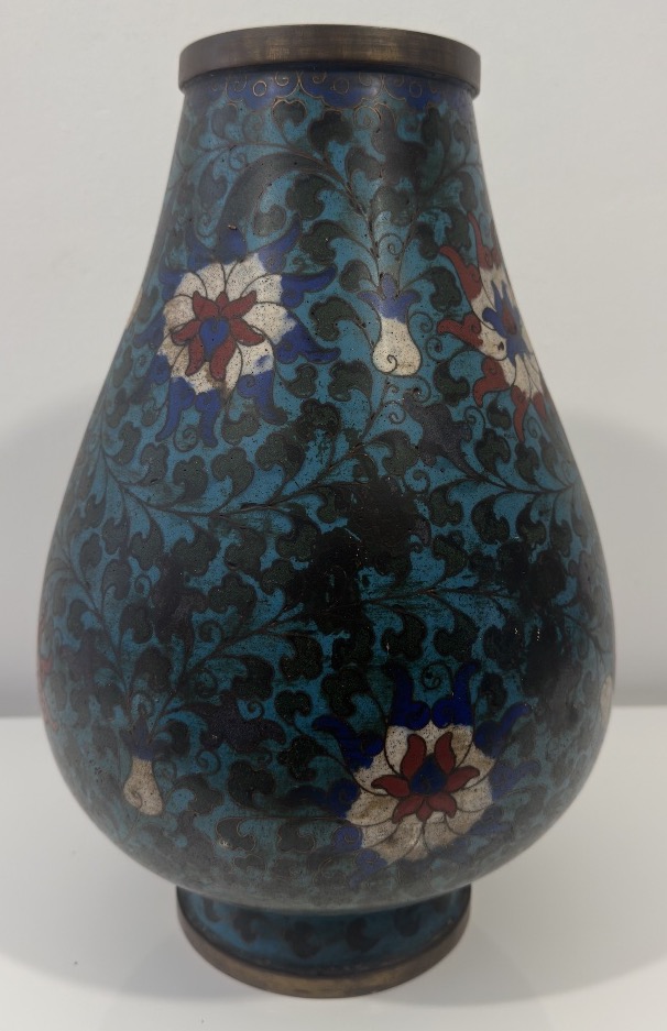 Chine XIX/ XXe siècle : Vase en émail cloisonné à décor floral sur fond turquoise -photo-2