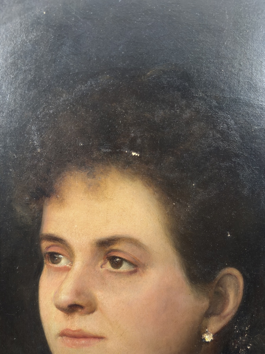 19th Century Oil On Canvas – Female Bust Portrait, Painted Oval Composition – French School-photo-7