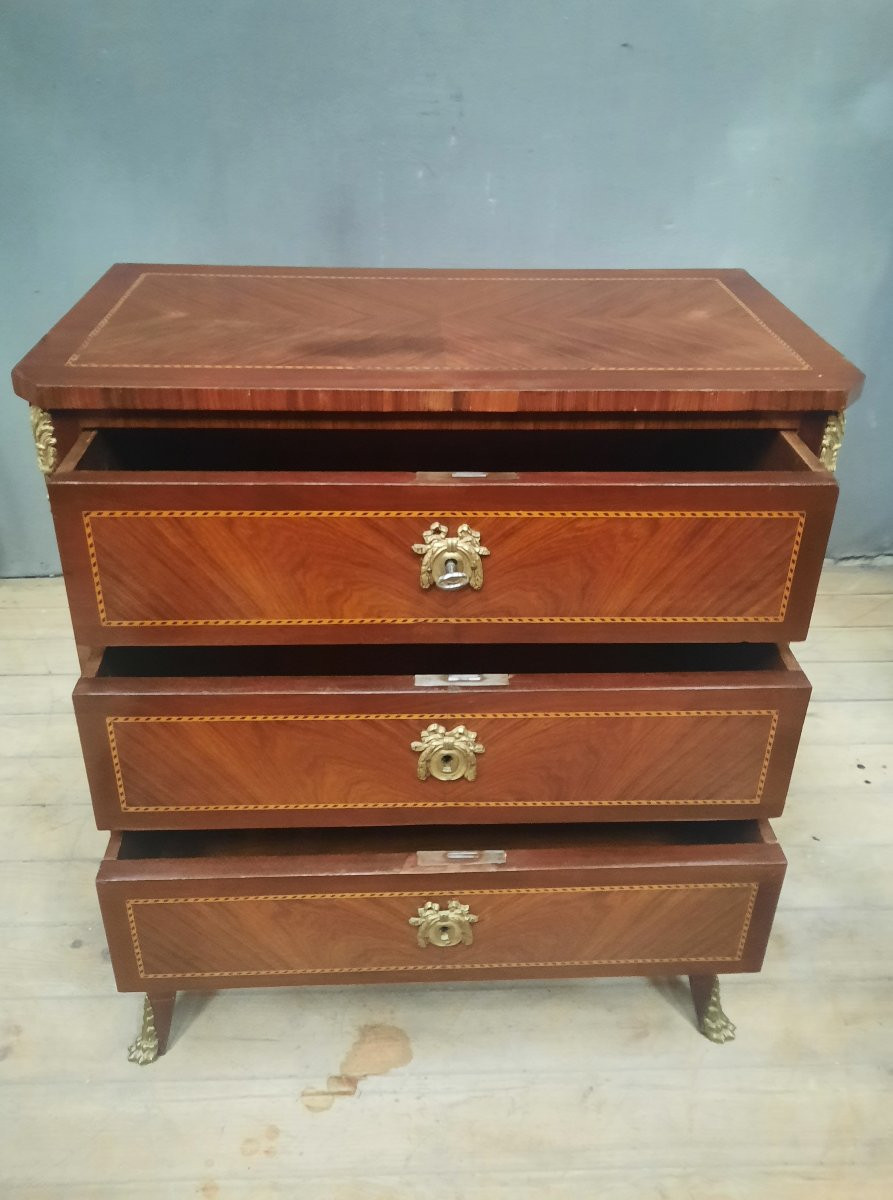 Small Transitional Style Marquetry Chest Of Drawers -photo-2