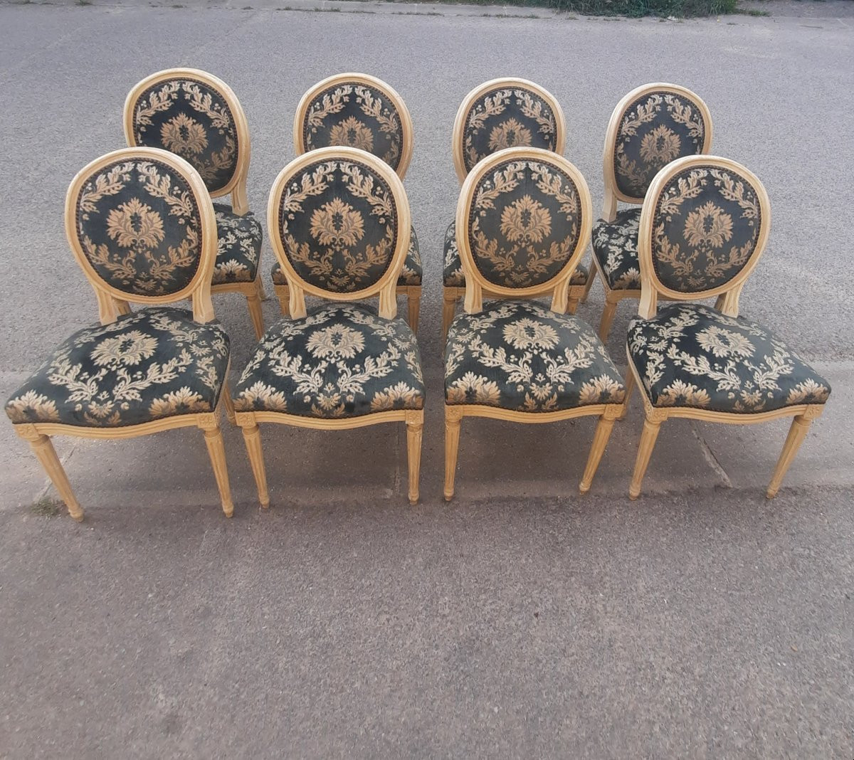 Set Of 8 Louis XV Style Medallion Chairs I-photo-2