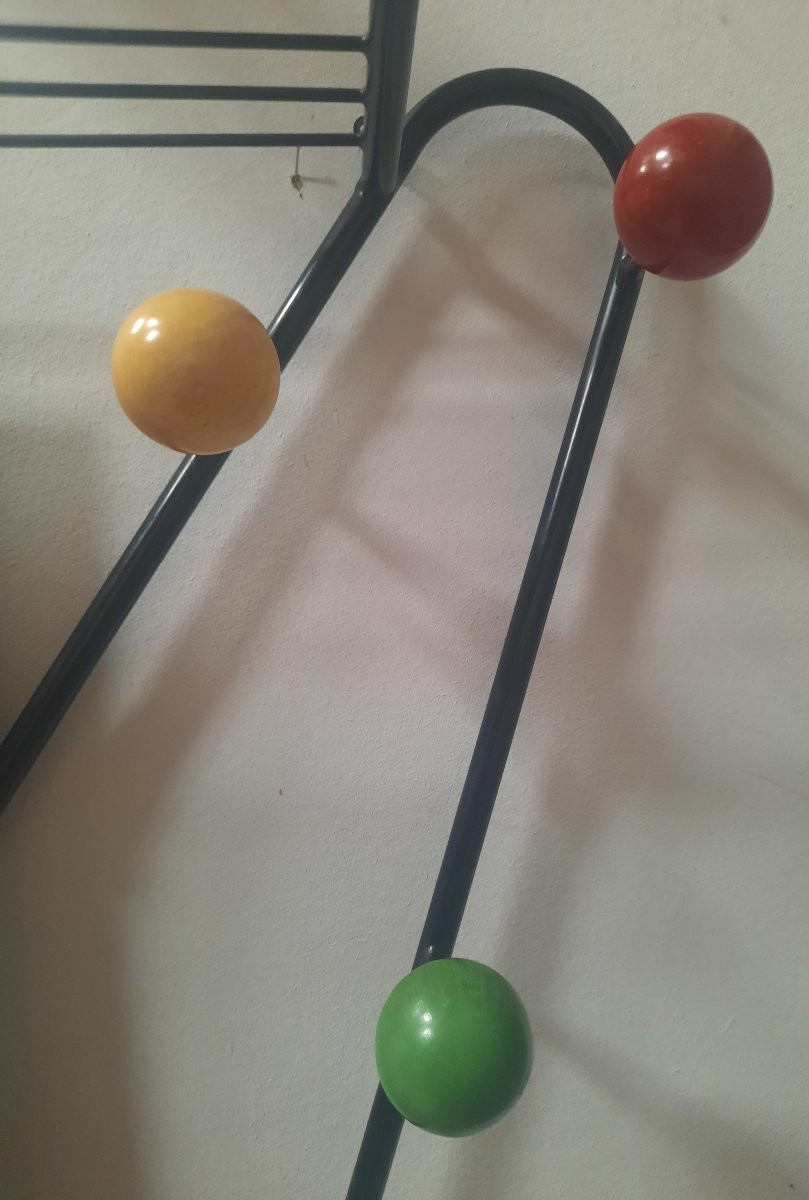 Wall-mounted Coat Rack With Colored Balls-photo-4