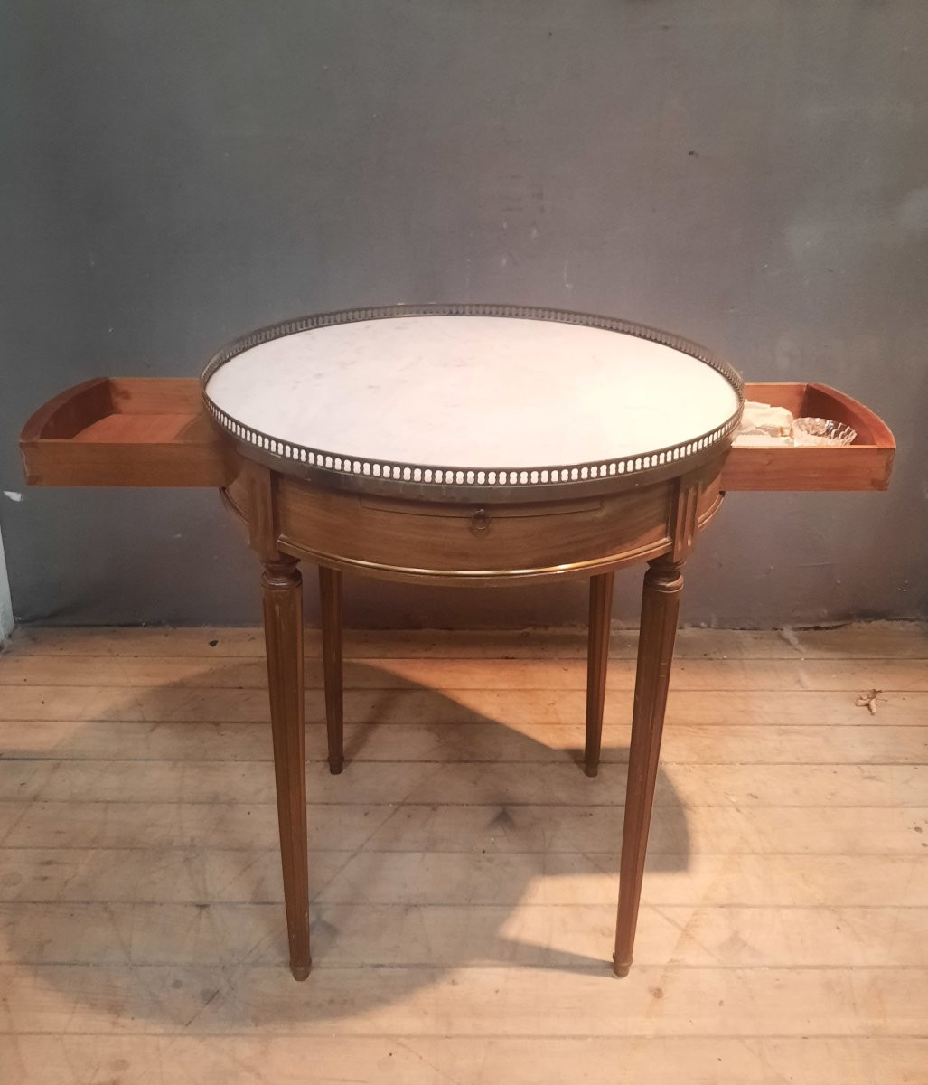 Coffee Table Called Bouillotte -photo-3