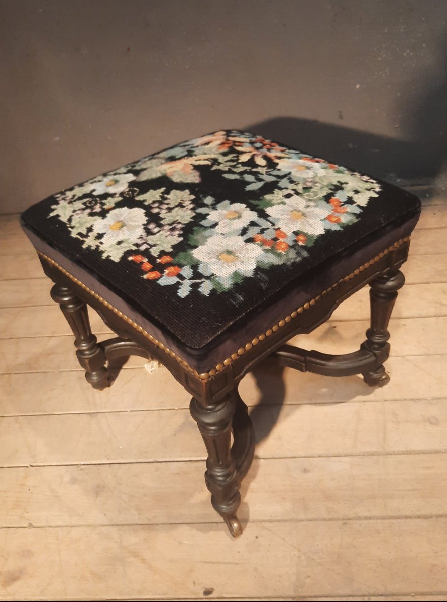Blackened Turned Wooden Stool Circa 1900-photo-2