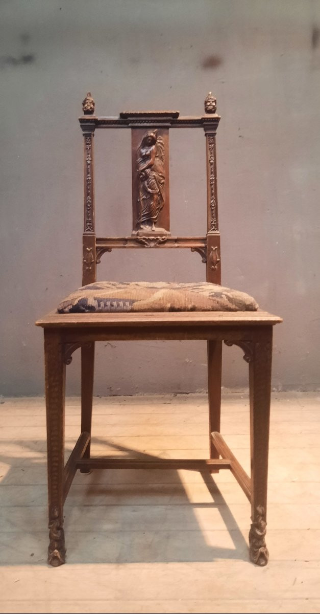 Chaise de style médiéval -photo-2