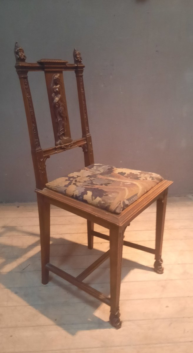 Chaise de style médiéval -photo-2