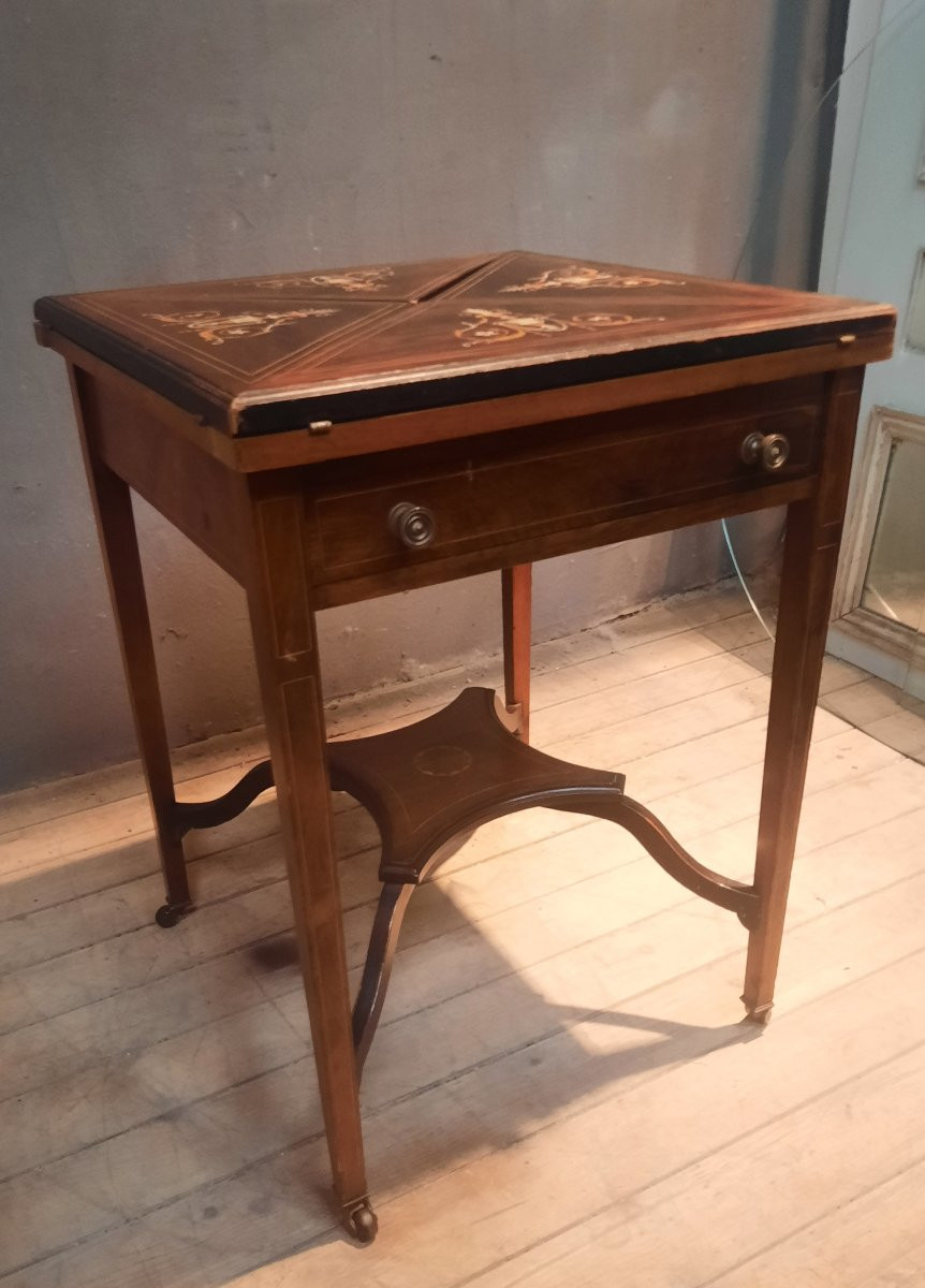 Handkerchief Game Table-photo-4