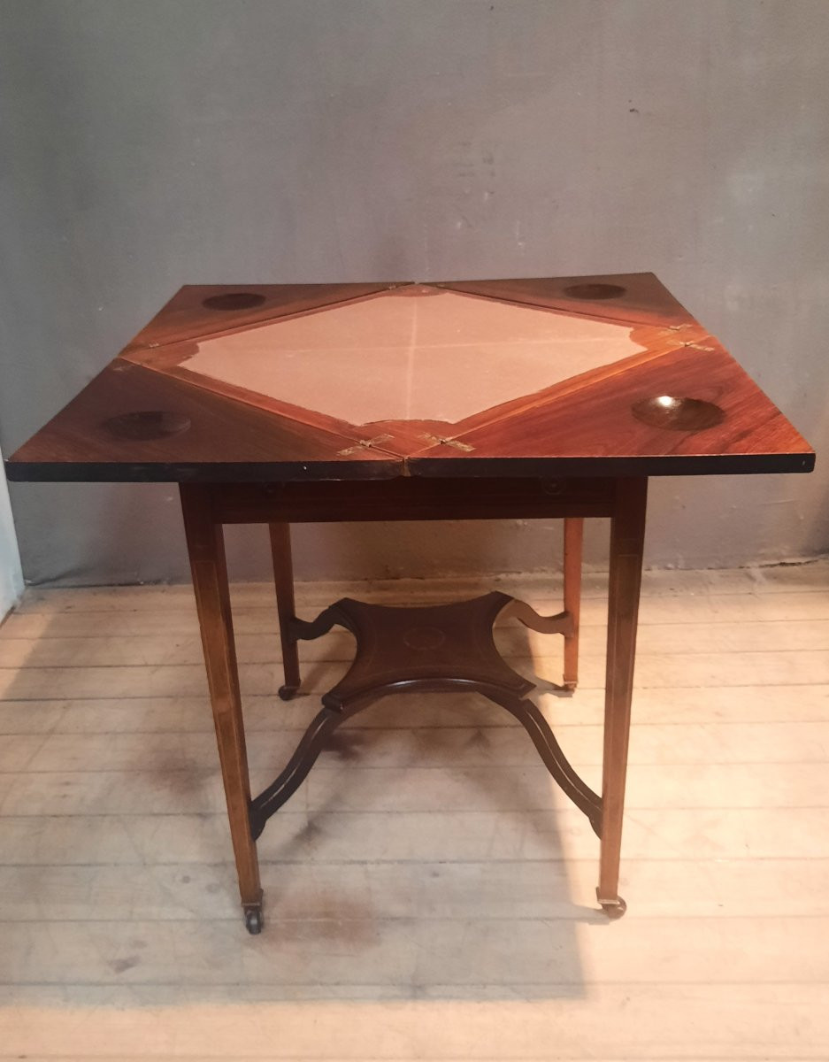 Handkerchief Game Table-photo-1