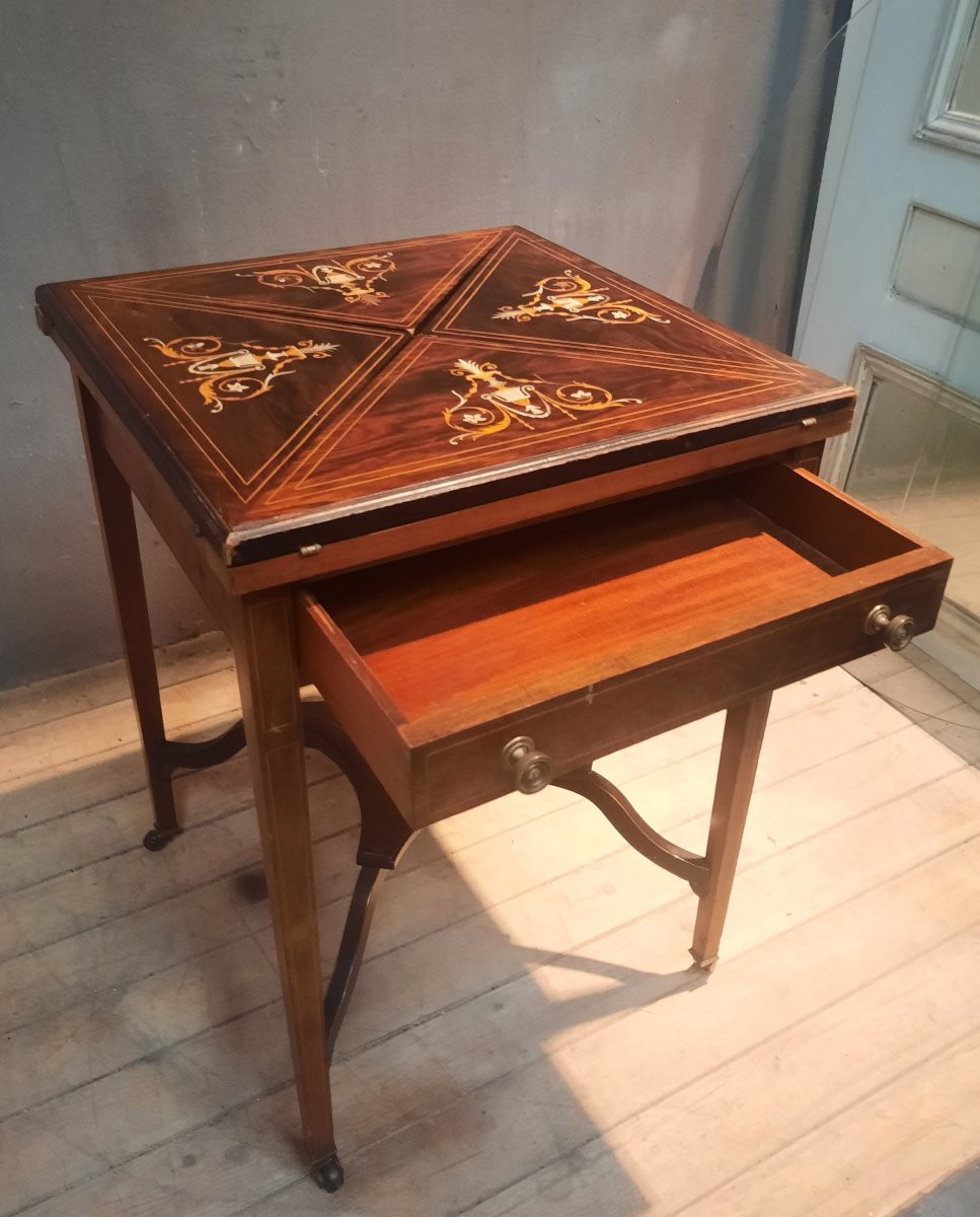Handkerchief Game Table-photo-2